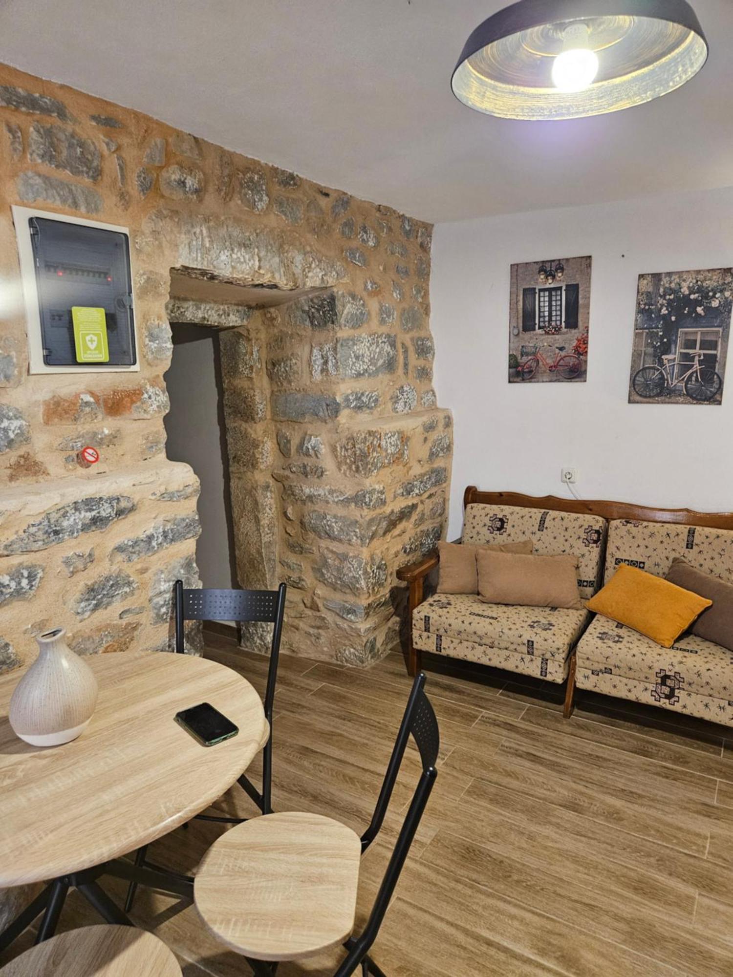Kamares Stone House 1 Apartment Alika ภายนอก รูปภาพ